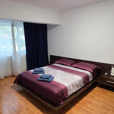 Lumiss Suite- Reyna *