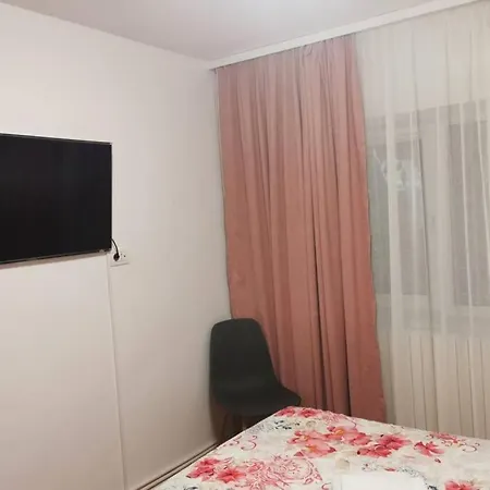 Lumiss Suite- Reyna Constanta