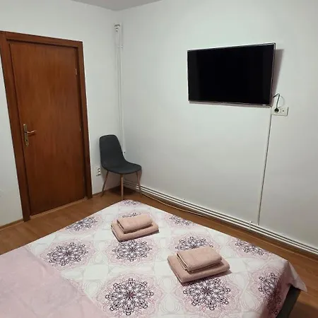 Apartment Lumiss Suite- Reyna Constanta